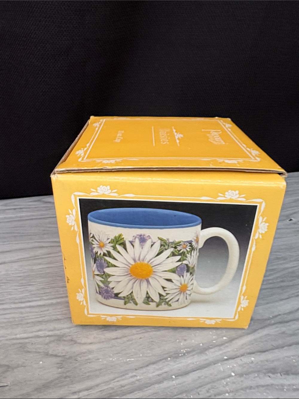 Daisy Ceramic Mug with Blue Interior